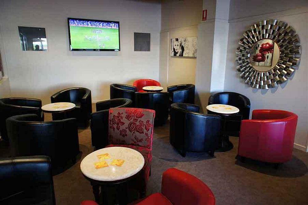 Lees Hotel Ingham Exteriör bild